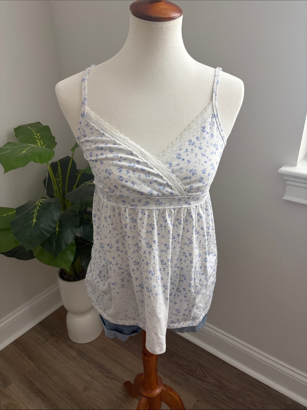 Hollister White Camisole with Light Blue Floral Print and Lace Trim